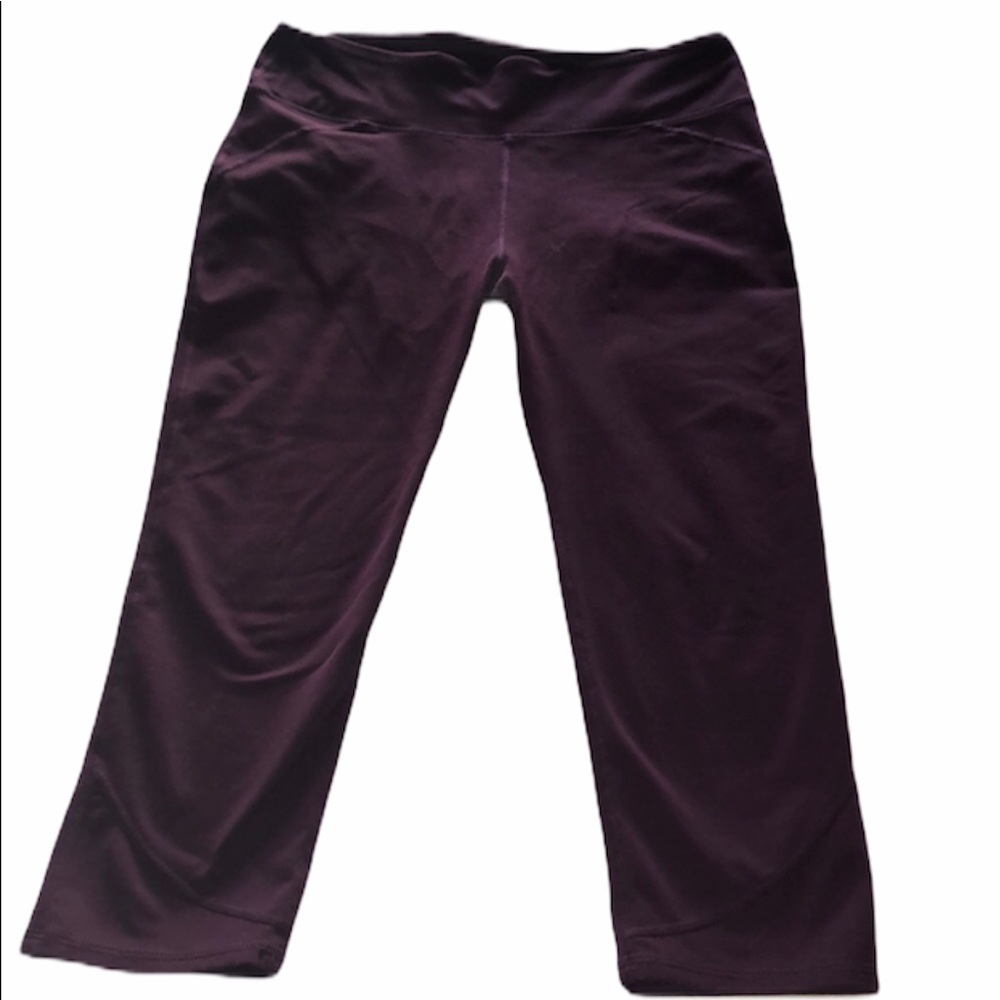 FABLETICS burgundy capris size S/M